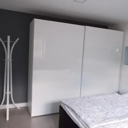 Apartament Modernes-wohnen-im-bungalow